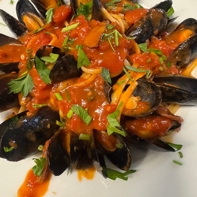 Mussels Fra Diavolo.