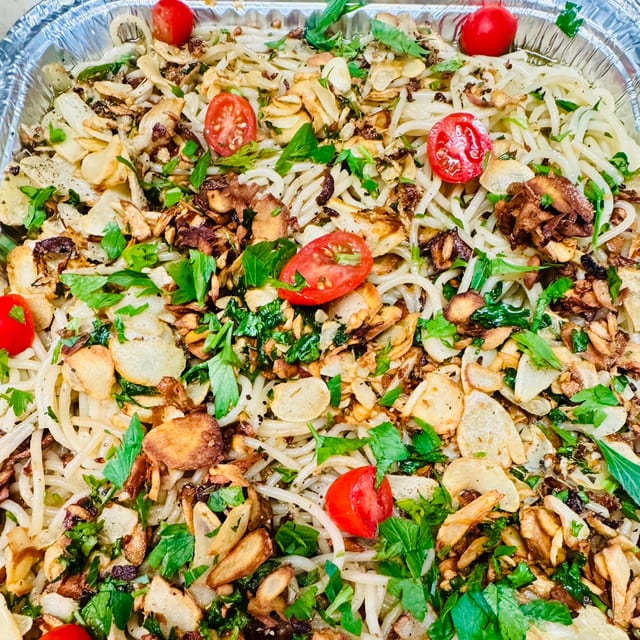 Spaghetti Garlic & Oil Catering.