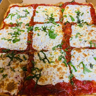 Grandma Pizza